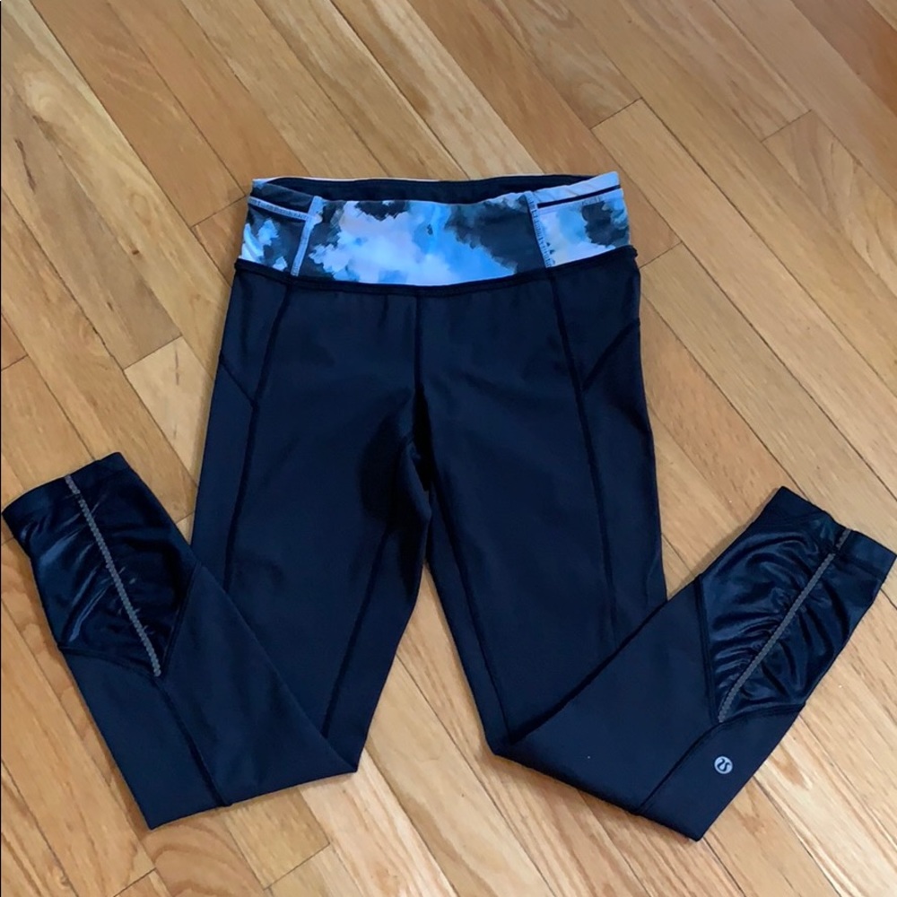 Lululemon Pace Queen Tight patterned  size 4